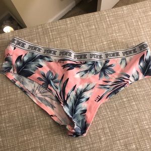 Set of PINK women's underwear